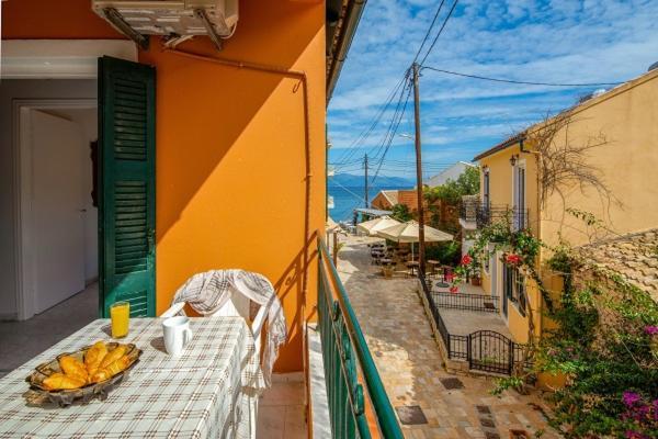 Alekos House Apartment Longos  Ngoại thất bức ảnh